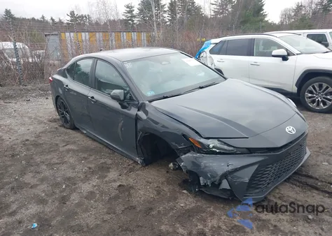 2025 Toyota Camry Se z USA, uszkodzony, nr VIN 4T1DBADK1SU506330